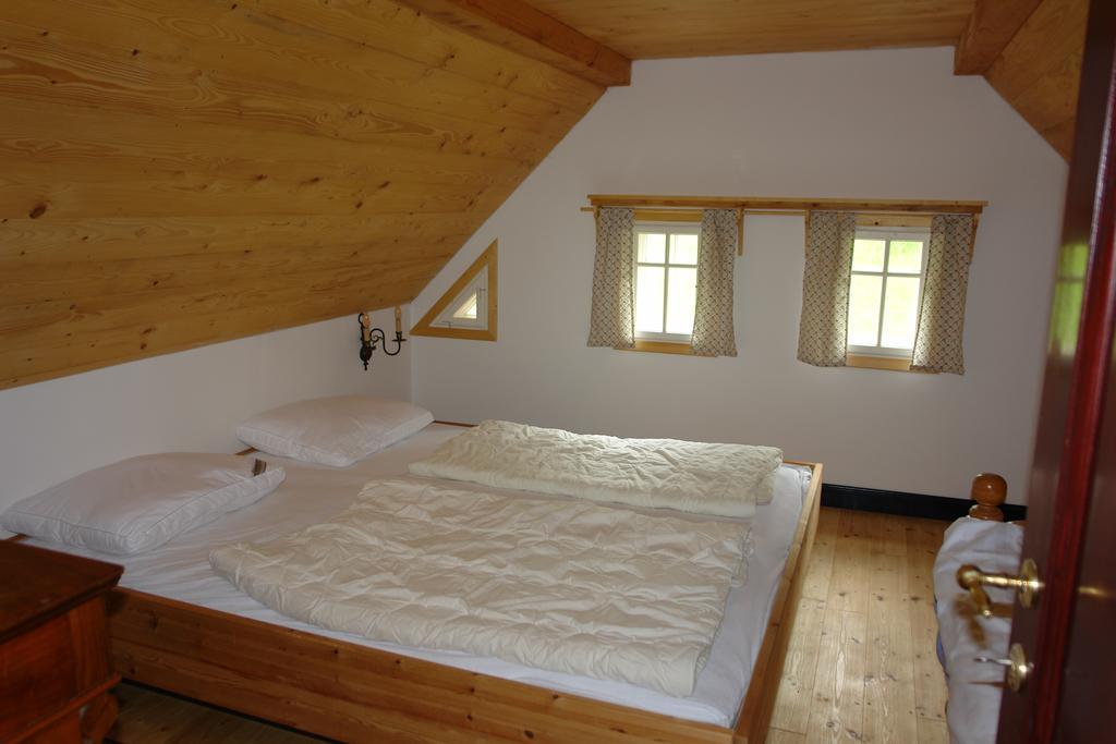Chata Hugo - 3 Retreat Apartments Tanvald Bagian luar foto